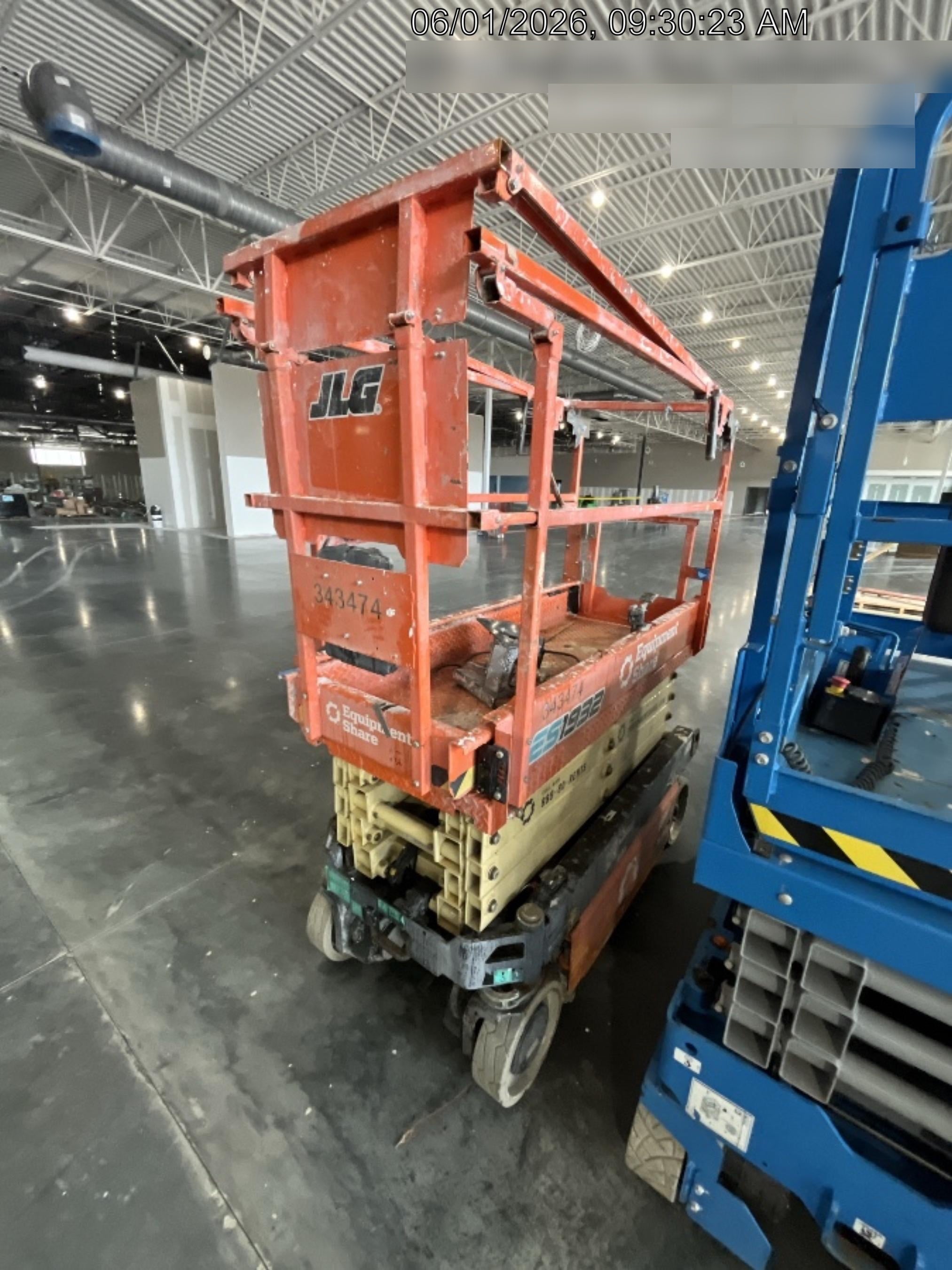 2023 JLG ES1932