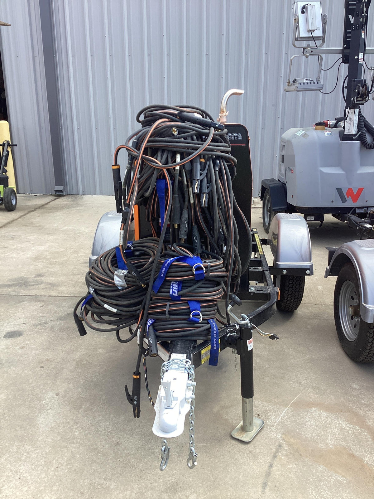 2022 Lincoln Electric LE400 Kubota V1505, Trlr, Cable Rack, Light Kit, ES Decals, T3