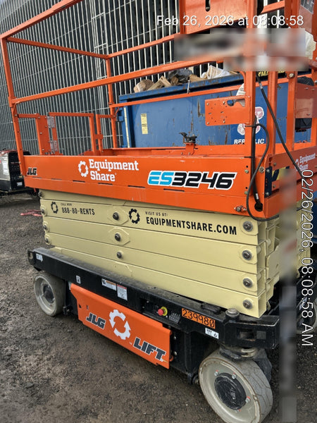 2022 JLG ES3246