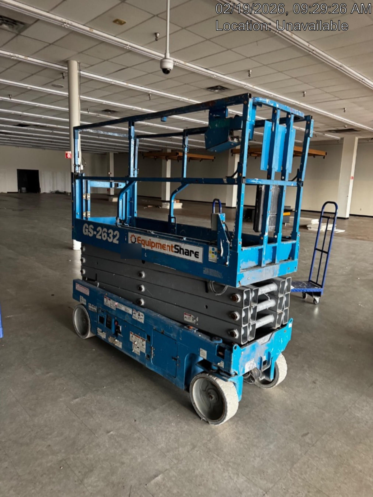 2019 Genie GS-2632 Folding rails with half height swing gate