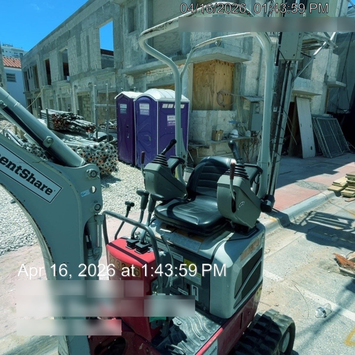 2022 TAKEUCHI TB210R