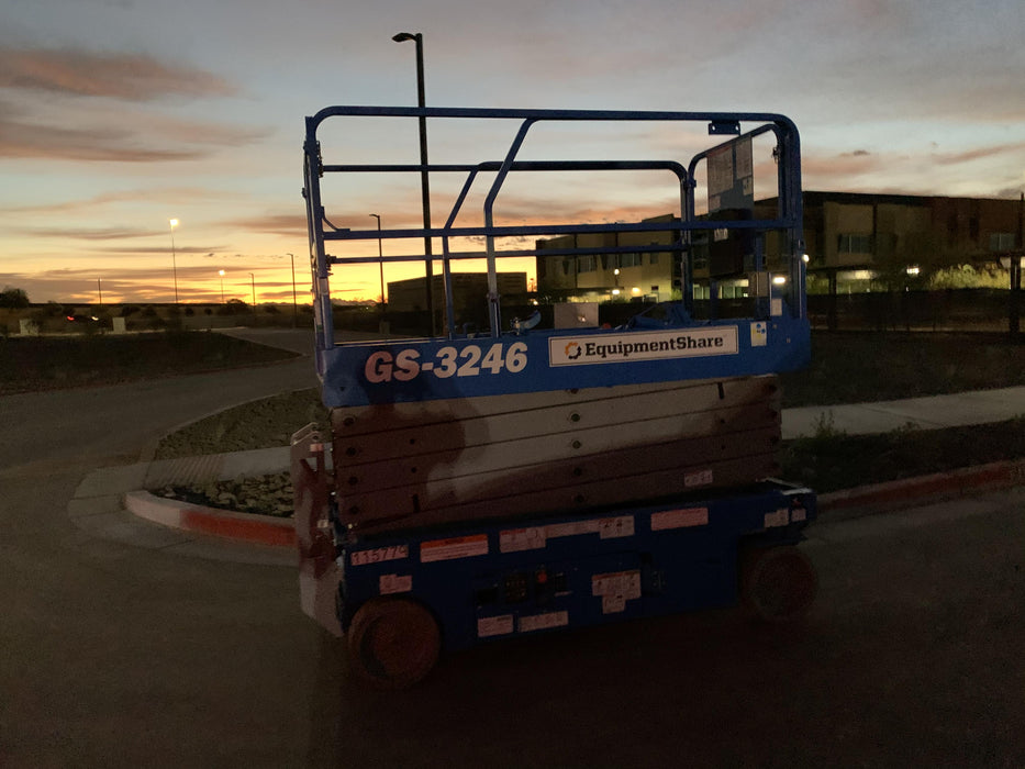 2020 Genie GS-3246 Standard, Folding full height swing gate