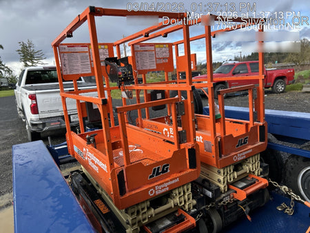 2022 JLG ES1330L