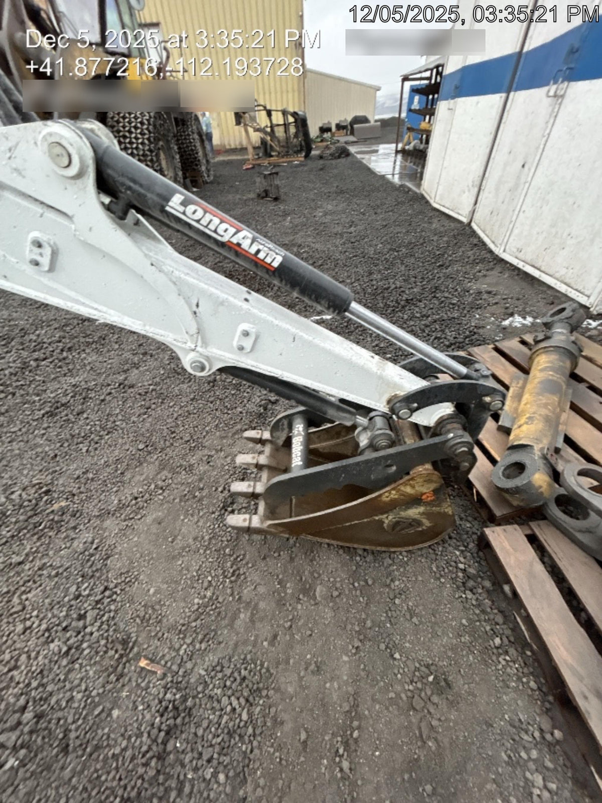2023 PALADIN 16" Bucket, Tooth - Paladin