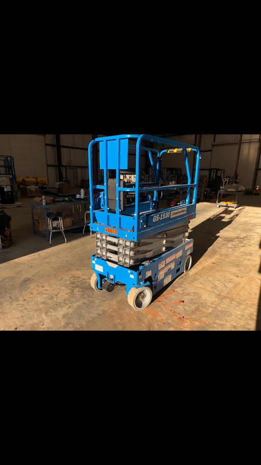 2019 Genie GS-1930 Fixed Rails with Chain Entry