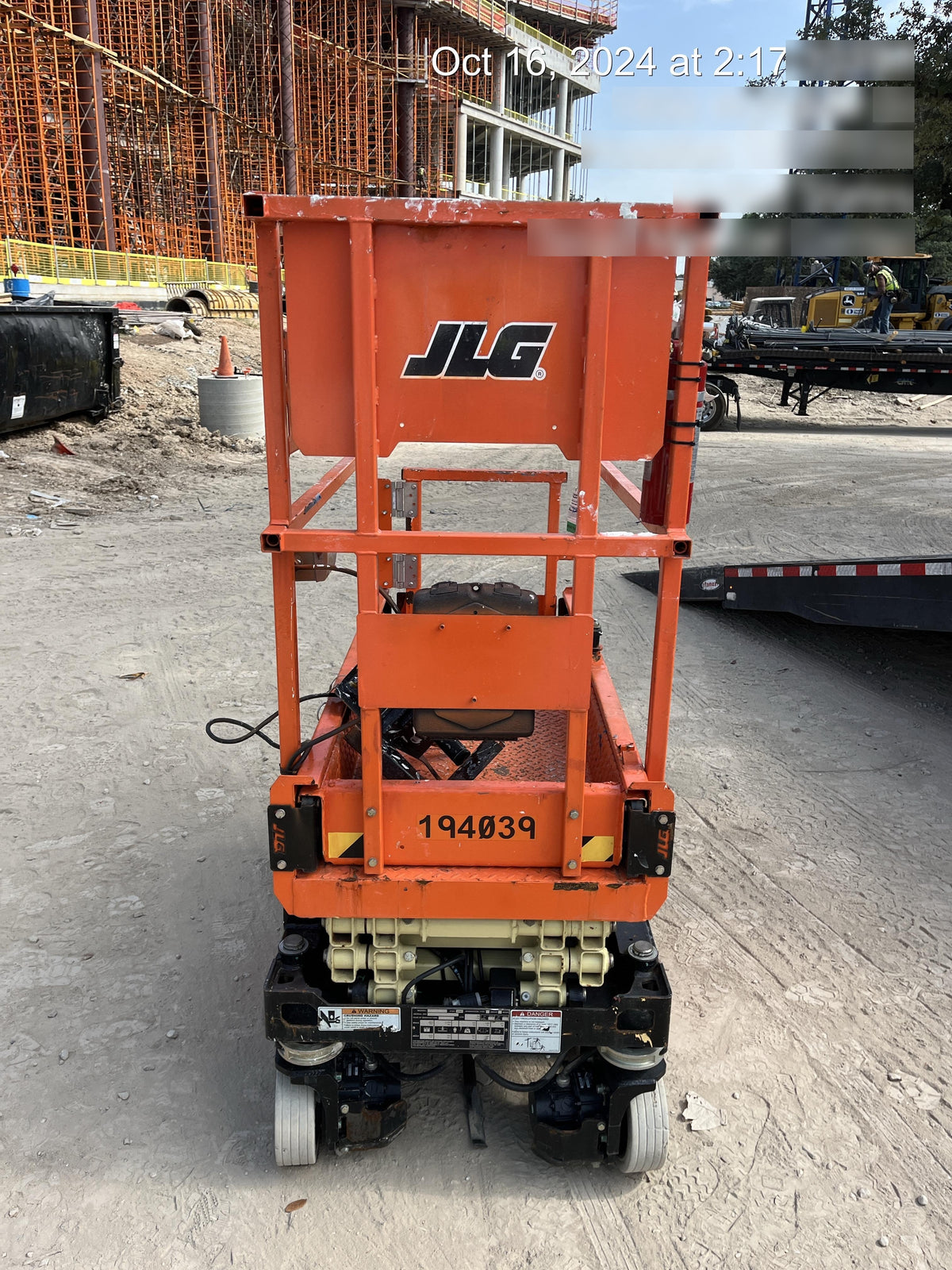 2021 JLG ES1330L