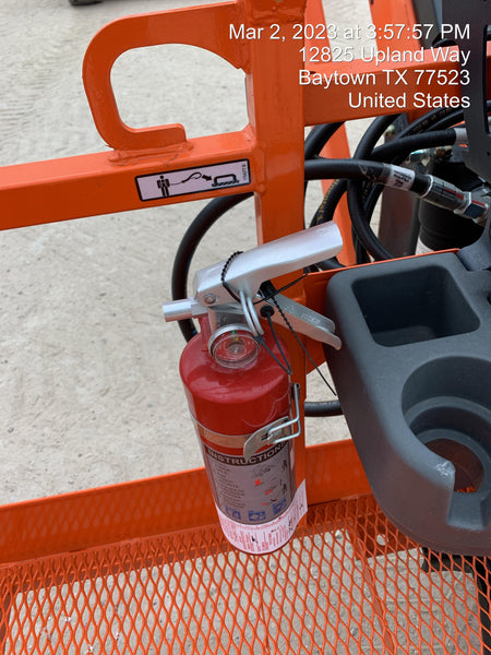 2023 JLG 660SJ