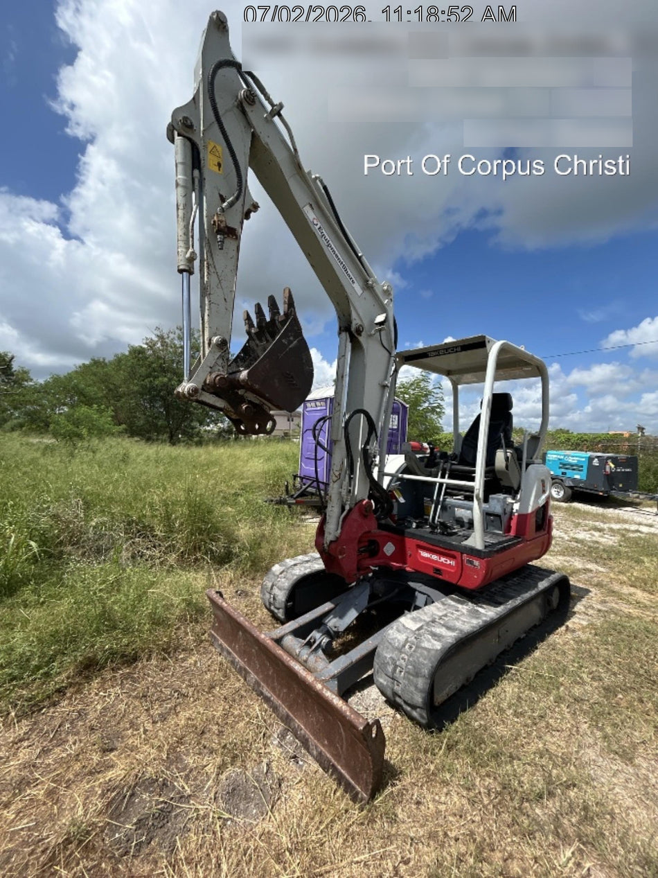 2021 TAKEUCHI TB250-2