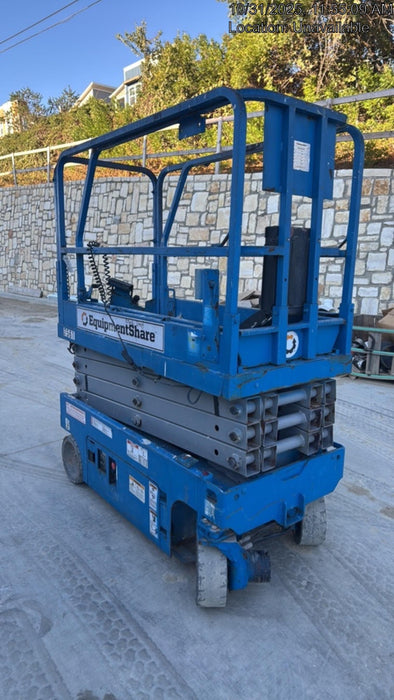 2017 Genie GS-1930 Genie GS-1930 Lift w/Fixed Rail and Chain Entry