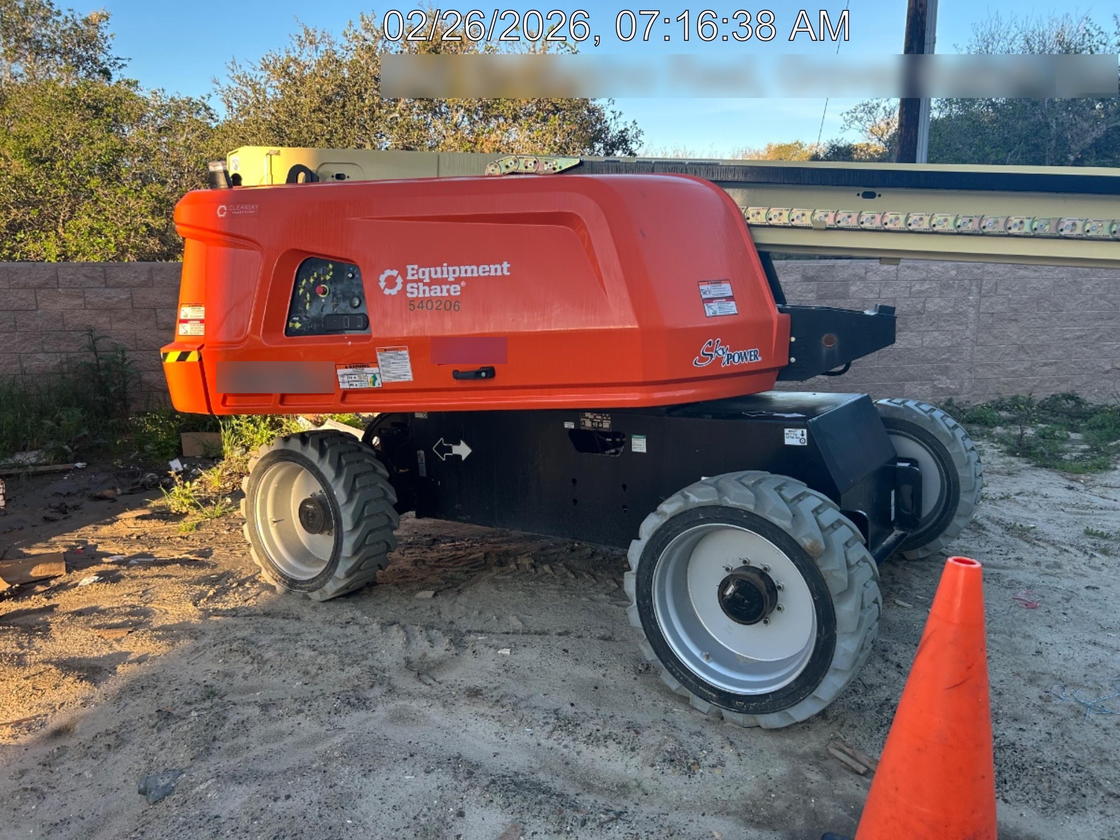 2025 JLG 660SJ