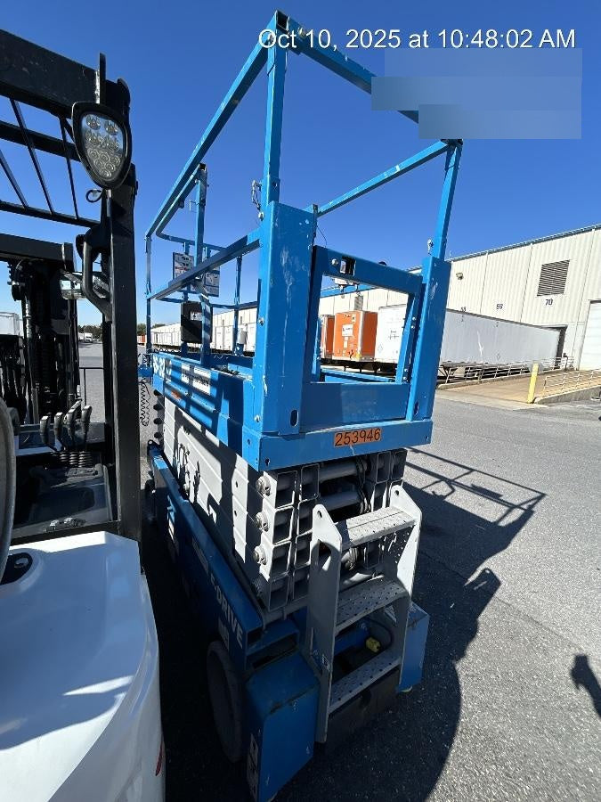 2022 GENIE GS-3232