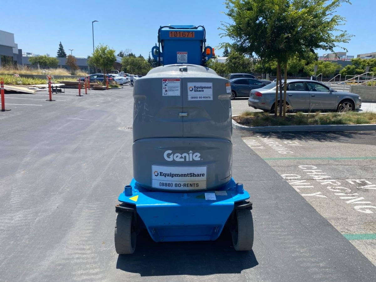 2020 GENIE GR-26J
