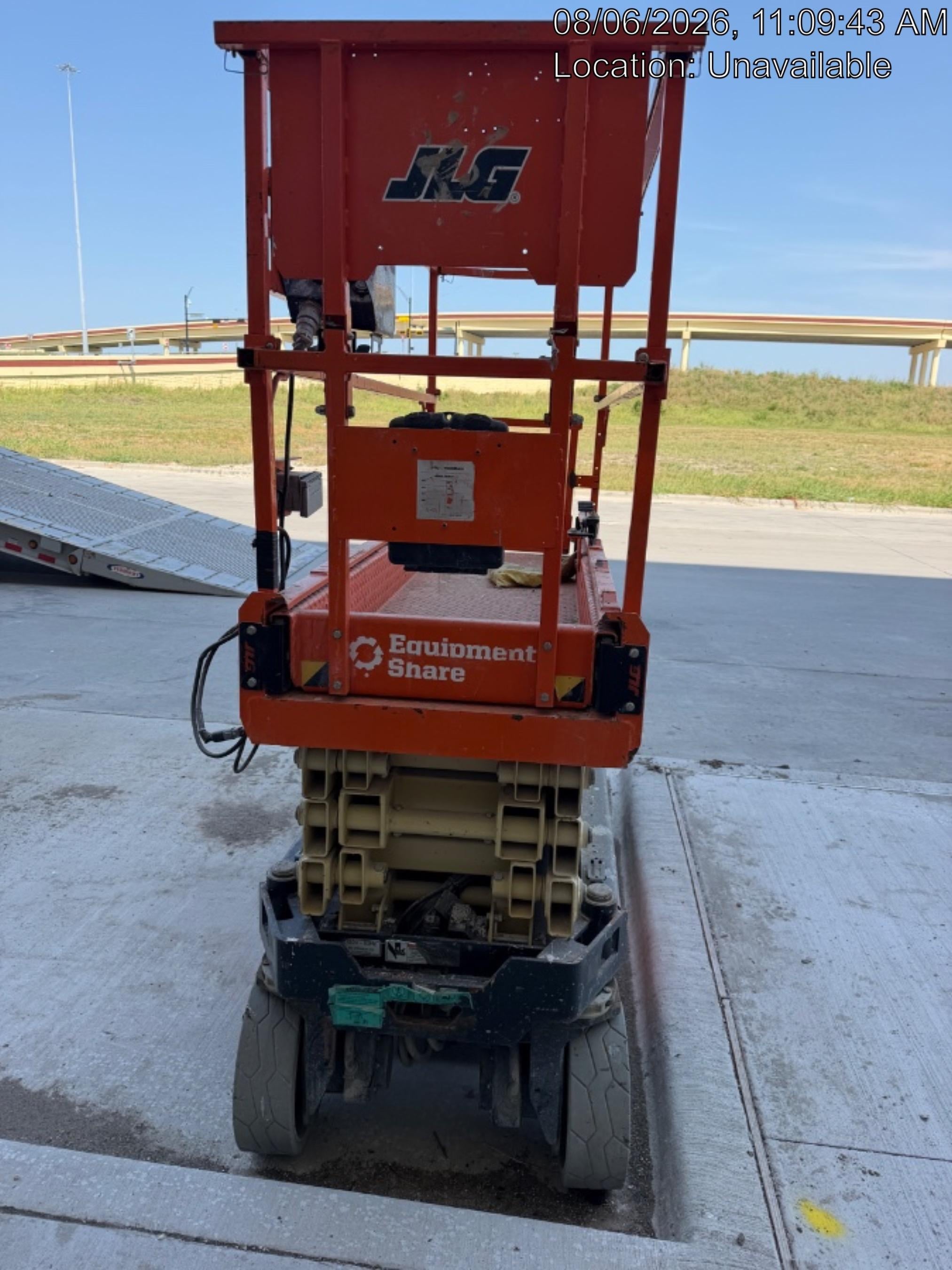 2023 JLG ES2632