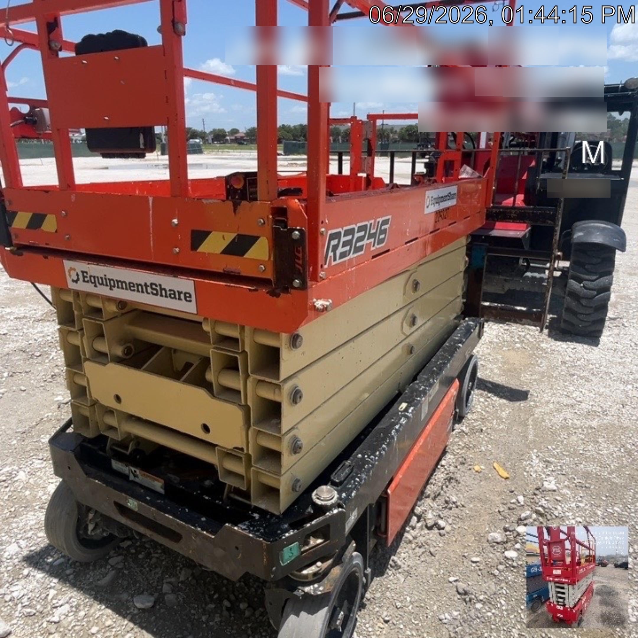 2022 JLG R3246