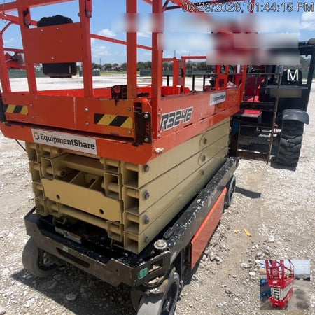 2022 JLG R3246