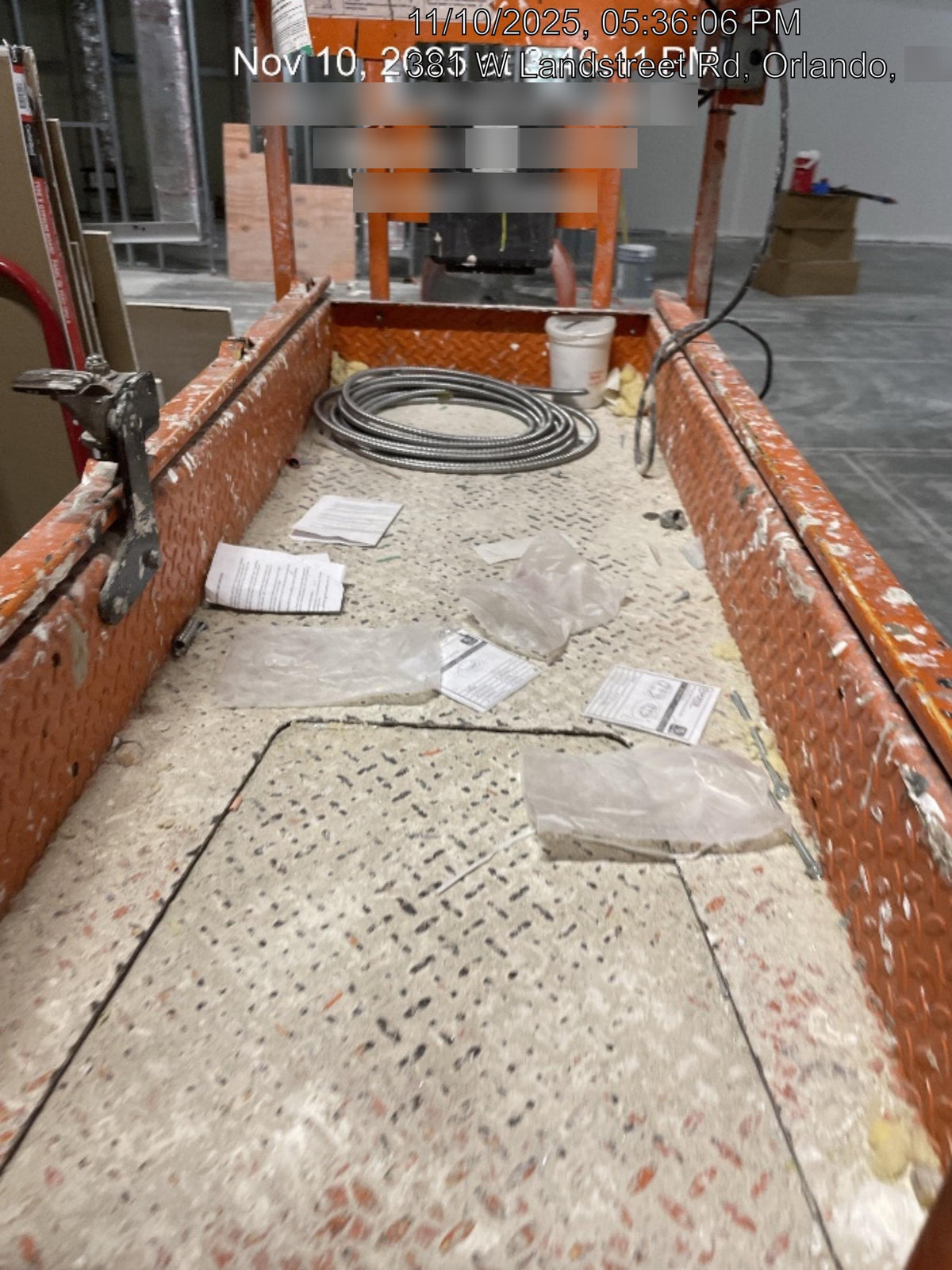 2022 JLG ES1932