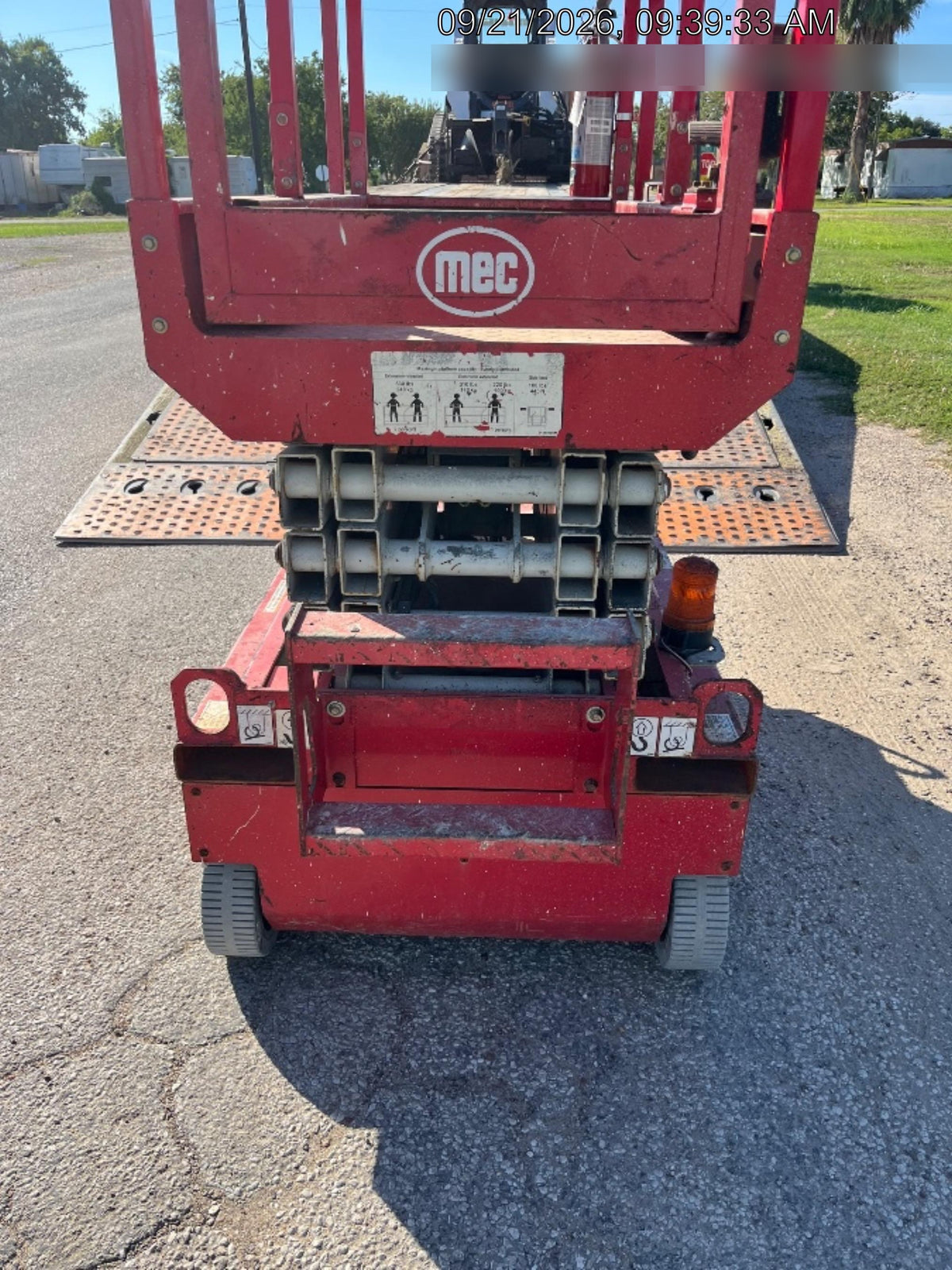 2019 MEC 1330SE MEC 1330SE w/ES Track Hardware, Full Extended 2 Year Warranty