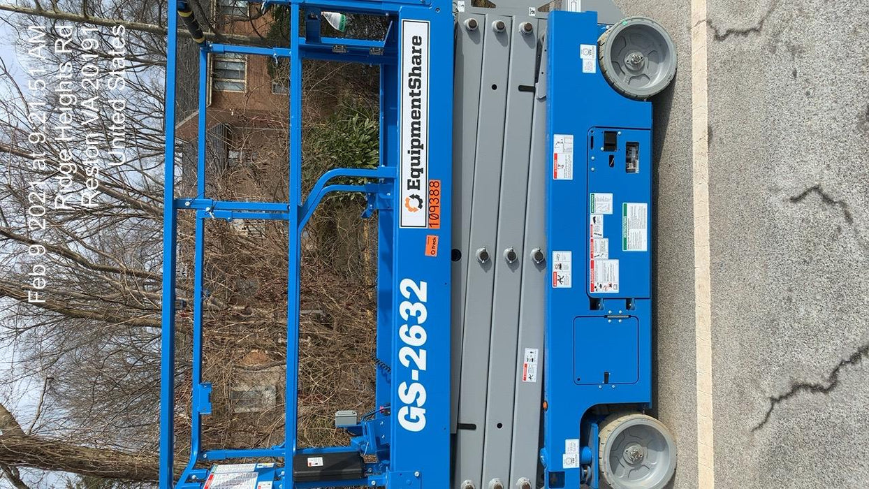 2020 Genie GS-2632 Solid NM Tires, Folding Rails with Half-Height Swing Gate, Beacon