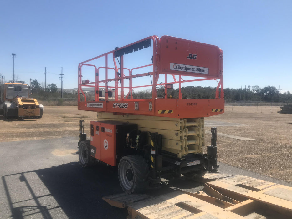 2021 JLG RT4069