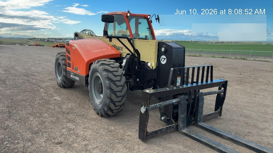 2025 JLG 1732