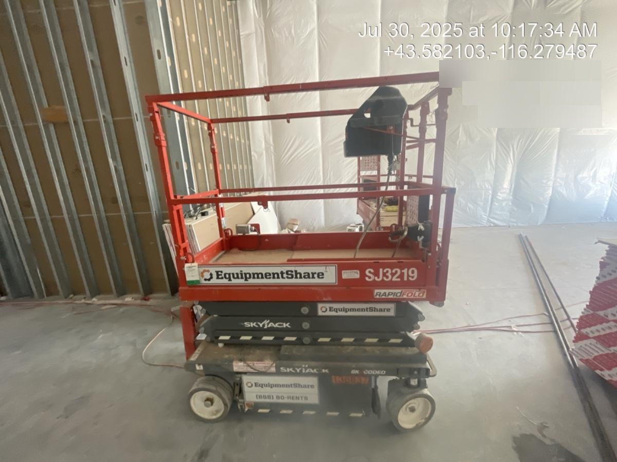 2021 SKYJACK SJ3219