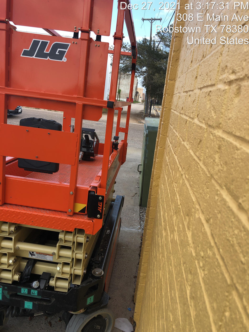 2021 JLG ES1932