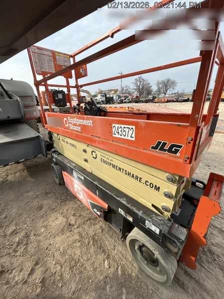2022 JLG ES2632