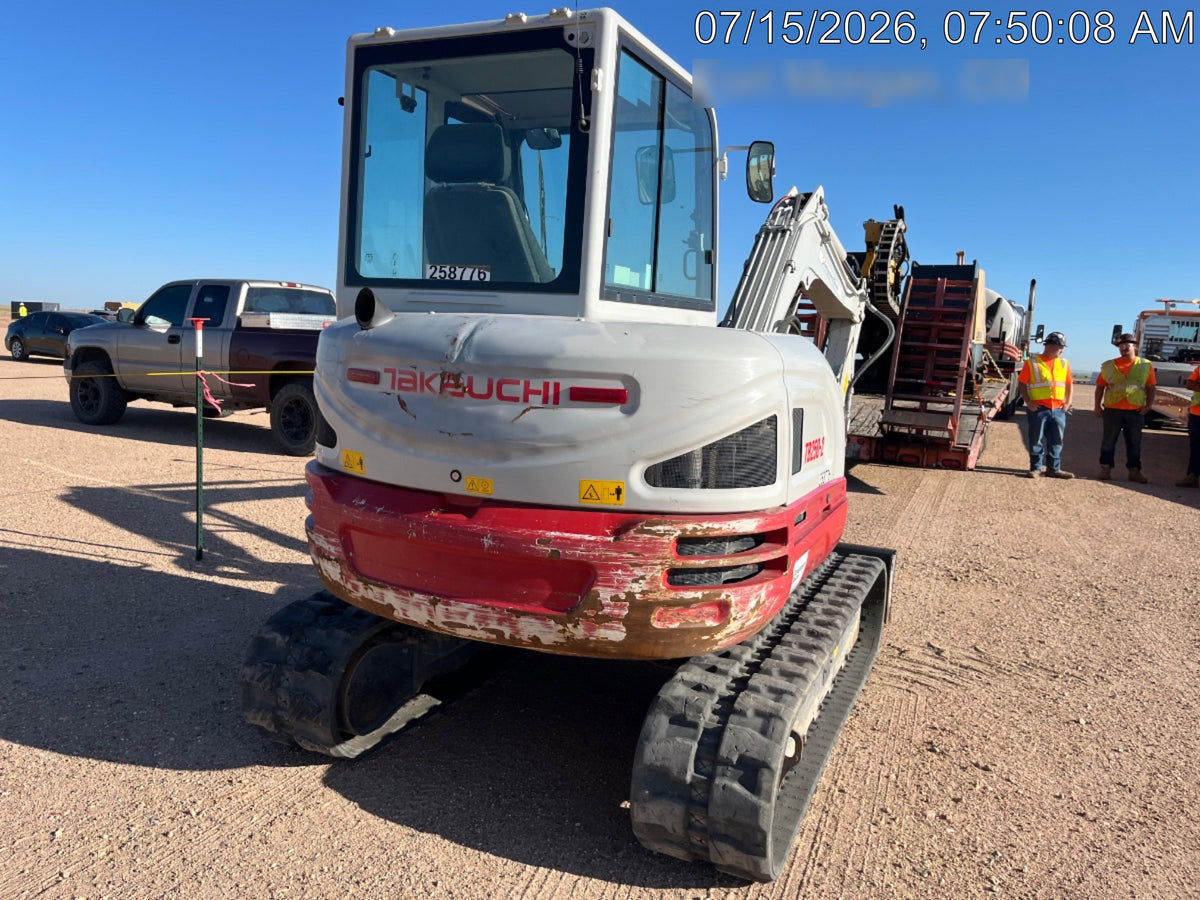 2022 TAKEUCHI TB250-2CR