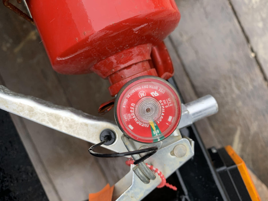 2018 Lincoln Electric Vantage 322 Lincoln Vantage 322 Welder Ready Pak 3 - Vantage 322, Trailer, Fender and light kit, Cable rack