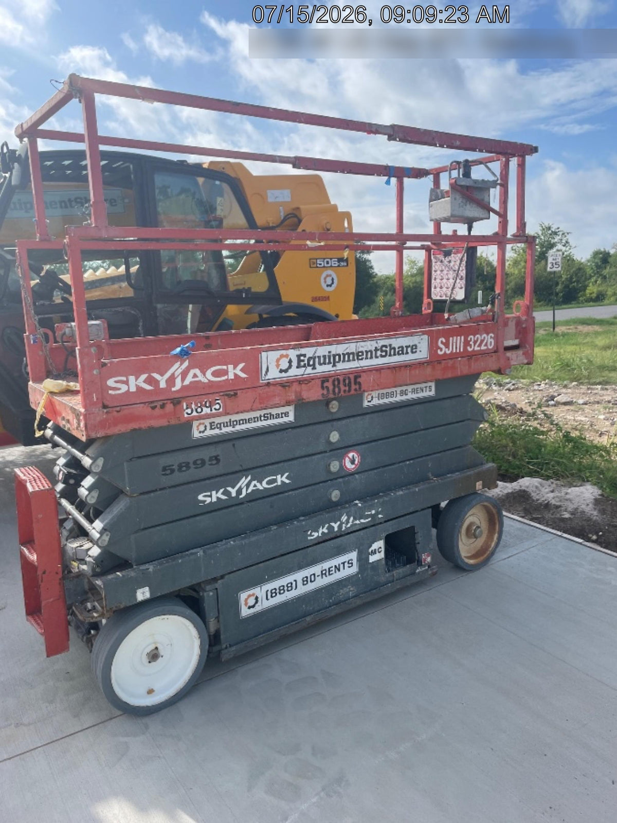 2017 Skyjack SJIII-3226 Skyjack SJ3226, Trojan Battery Set, Extended Warranty 5yr/5k hr