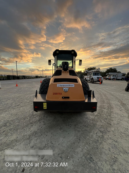 2022 CASE SV211ESM