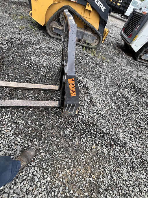 2021 PALADIN 48" Pallet Forks - Paladin