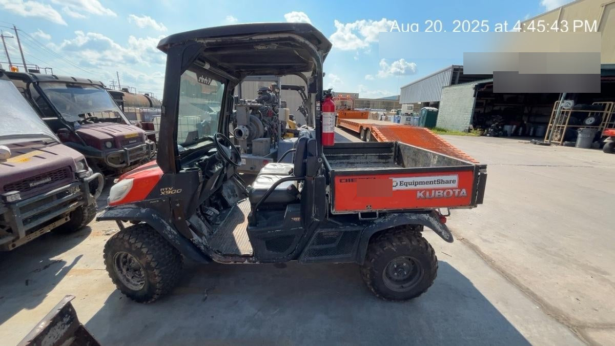 2019 Kubota RTV-X900G-H - 2 Passenger 4wd Utility Cart, LED Strobe, Windshield Tempered Glass, Plastic Canopy, Backup Alarm