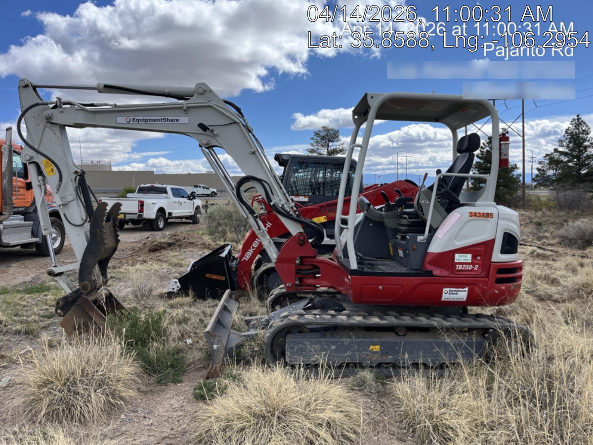2023 TAKEUCHI TB250-2R