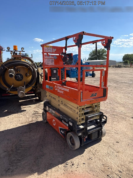 2024 JLG ES1932