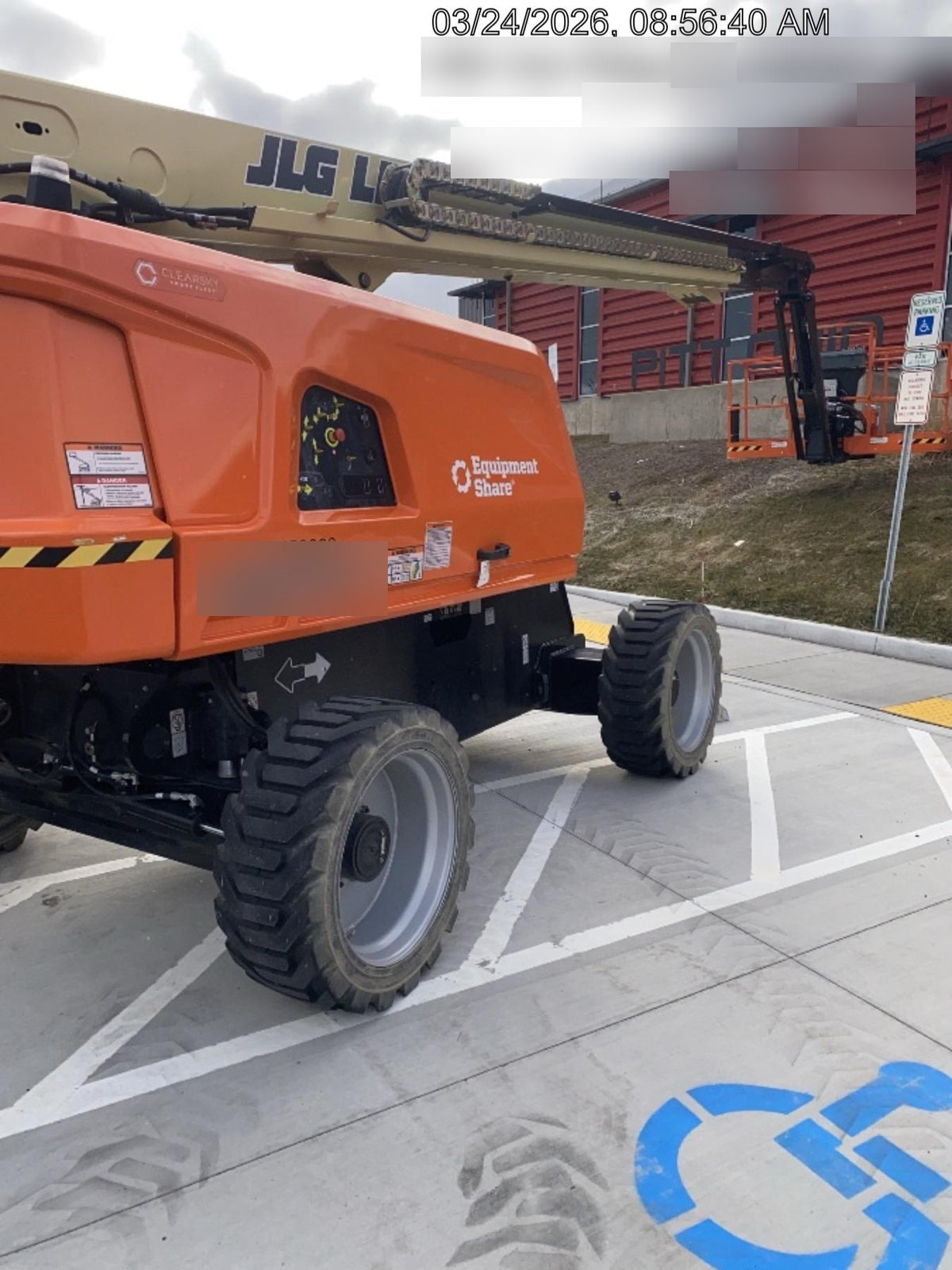 2025 JLG 660SJ