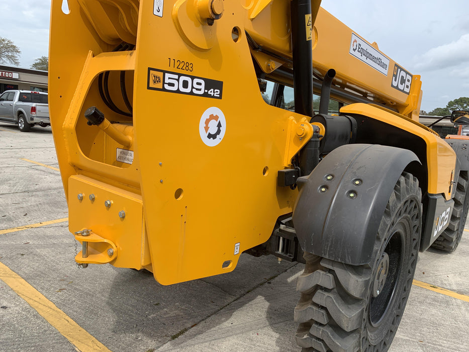 2020 JCB 509-42 Canopy, Solid Tires, Work Lights, Beacon, Aux Hydraulics, Back up Alarm, Lifting Eye, ES Decals