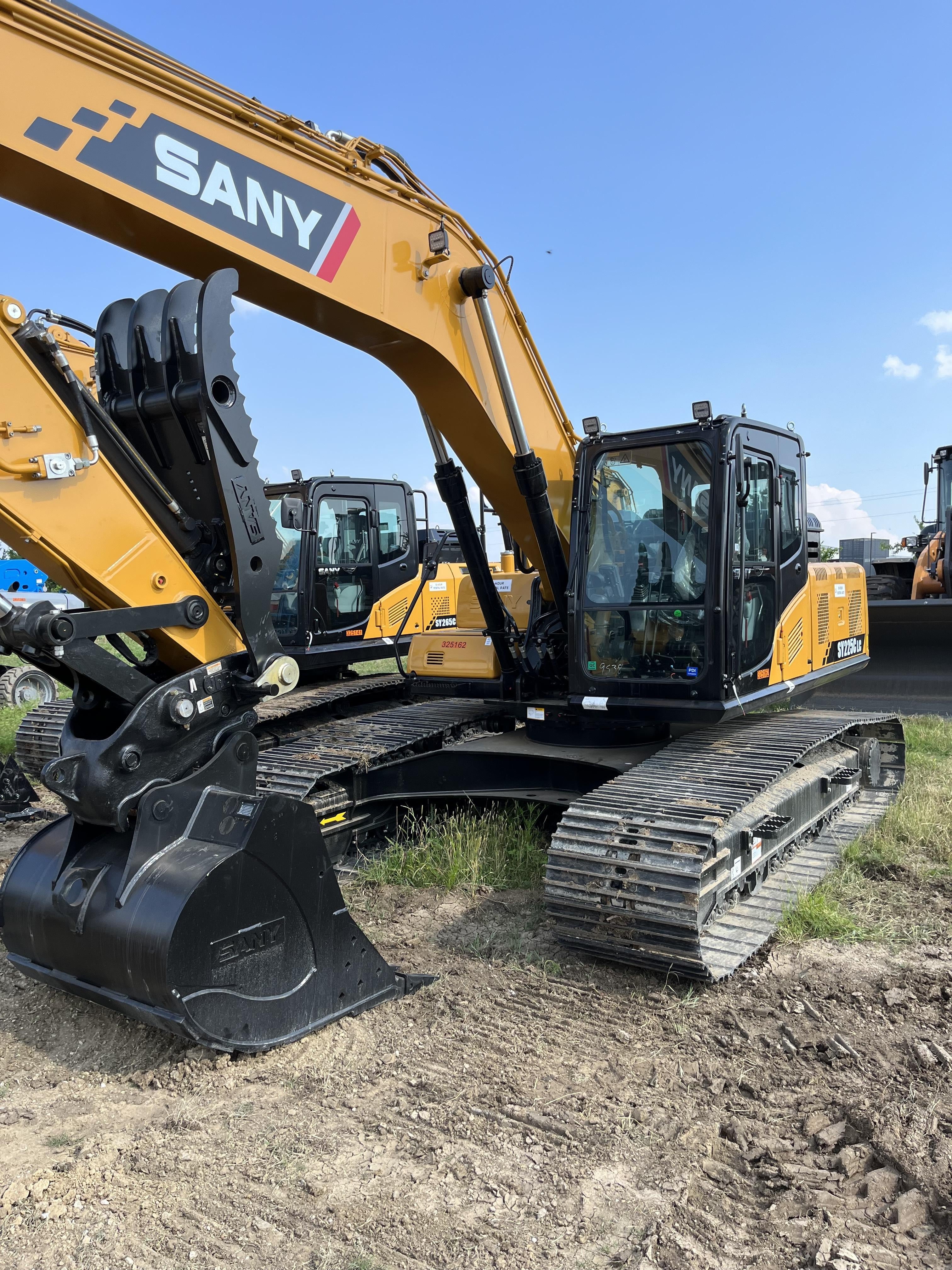 2023 SANY SY225C