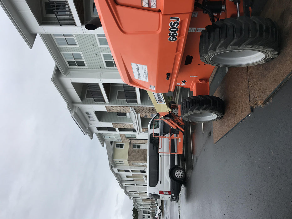 2020 JLG 660SJ