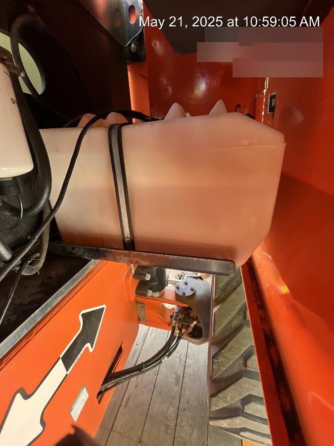 2021 JLG 860SJ