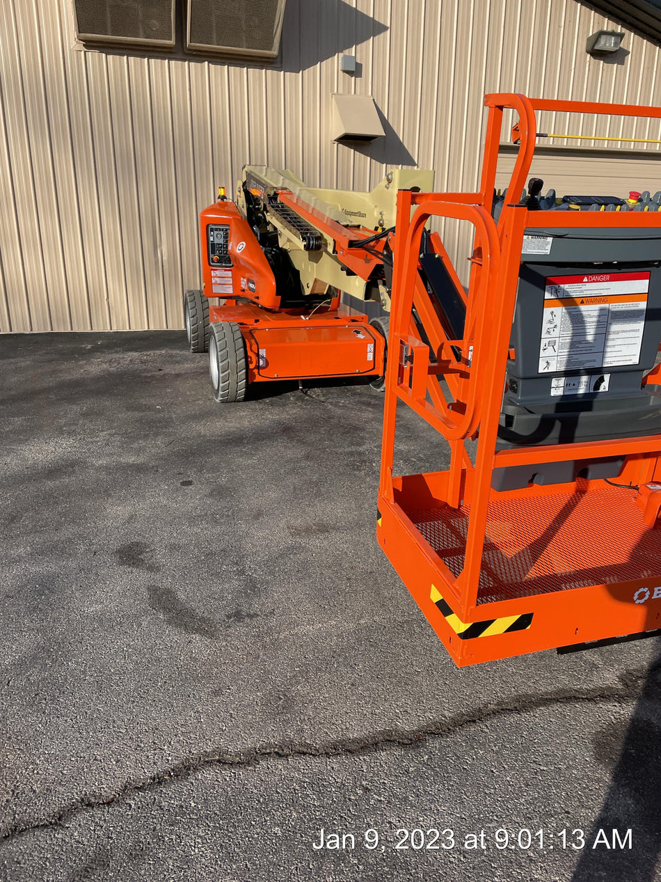 2022 JLG E450AJ