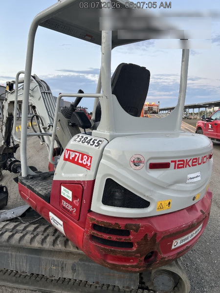 2022 TAKEUCHI TB235-2R
