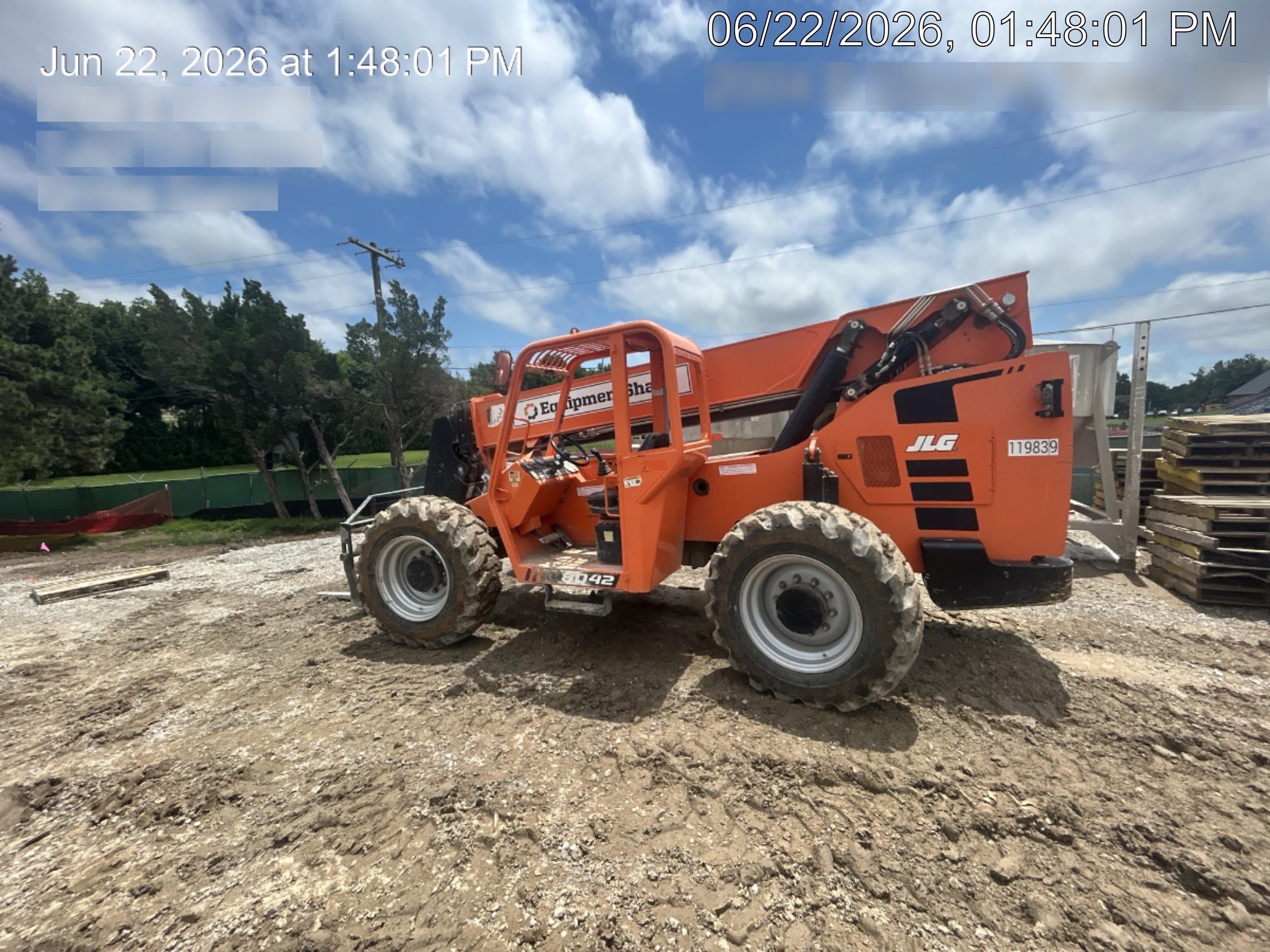 2021 SKYTRAK 8042