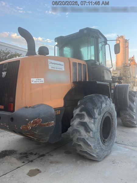 2018 CASE 821G