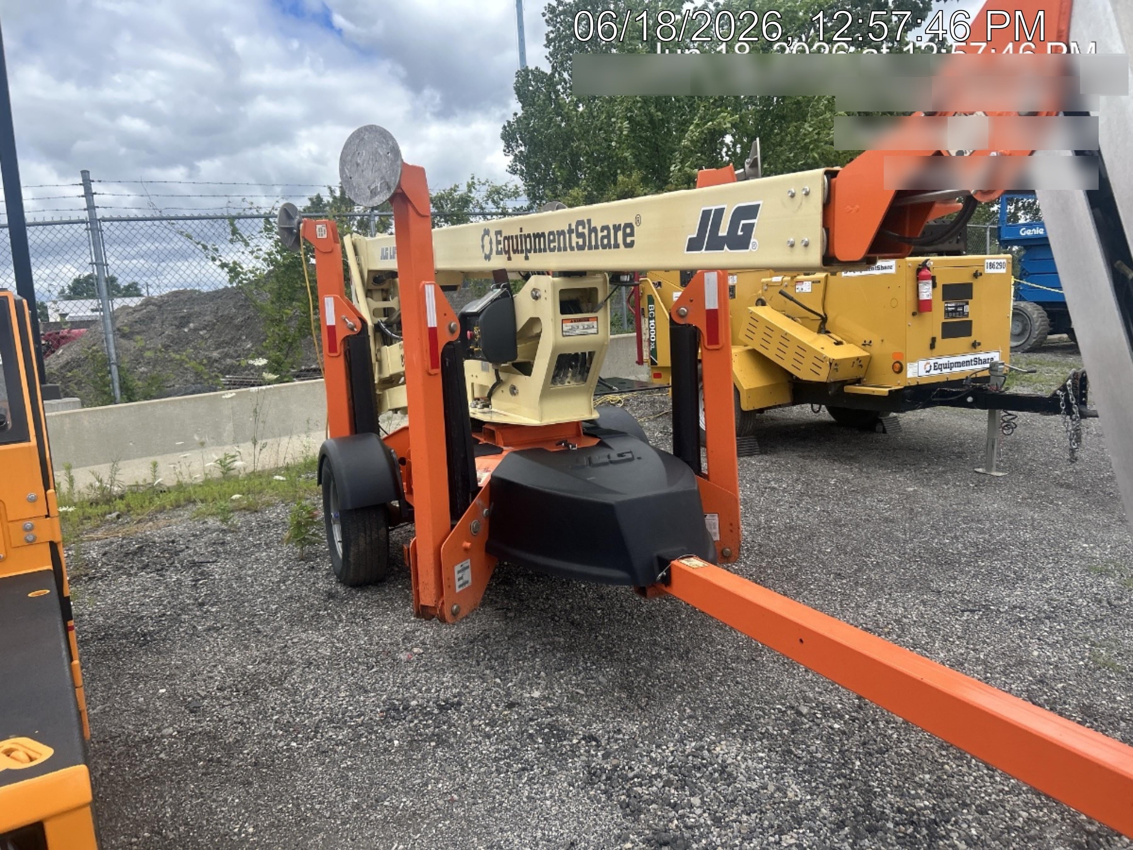 2023 JLG T500J