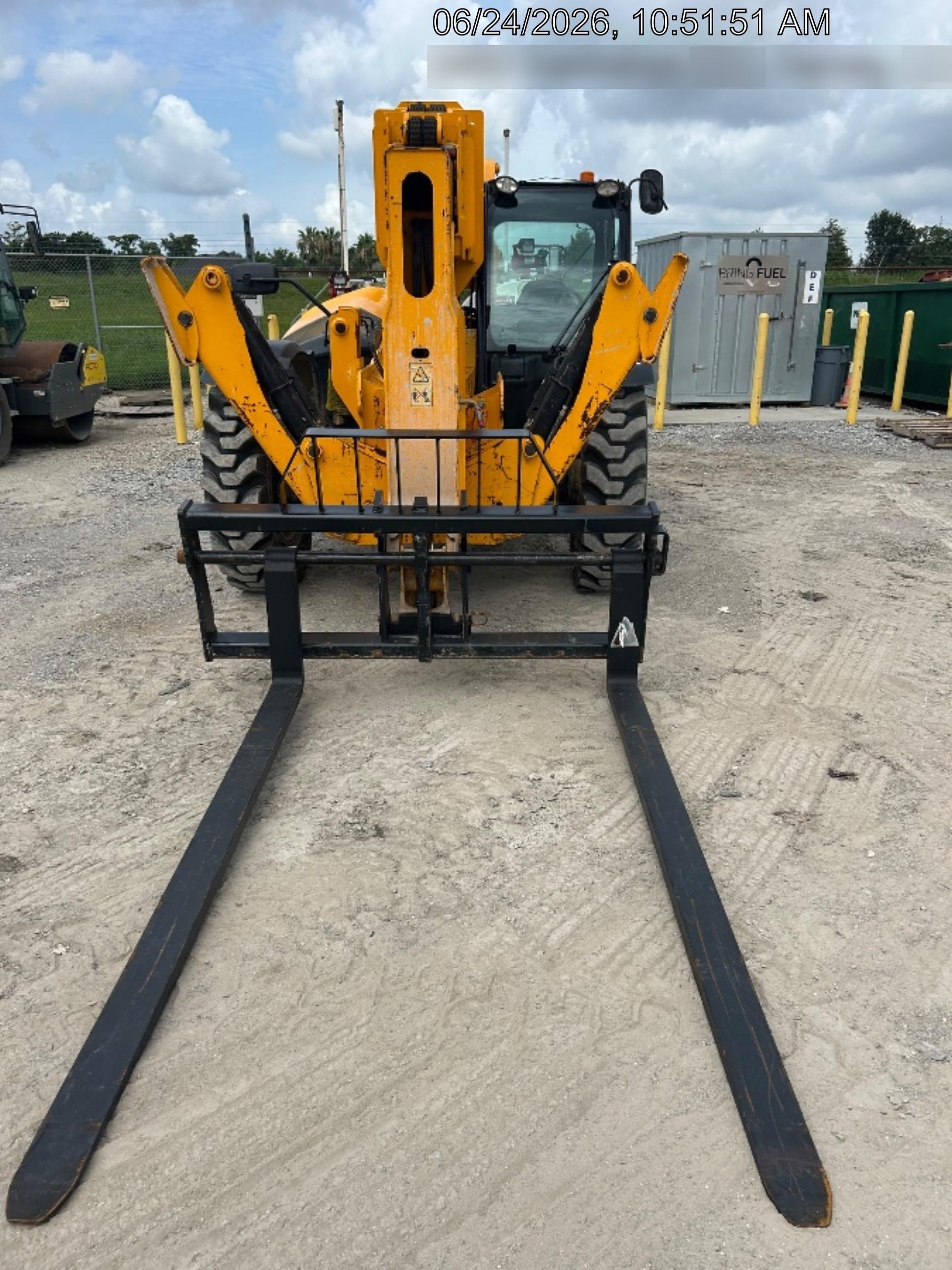 2024 JCB 510-56