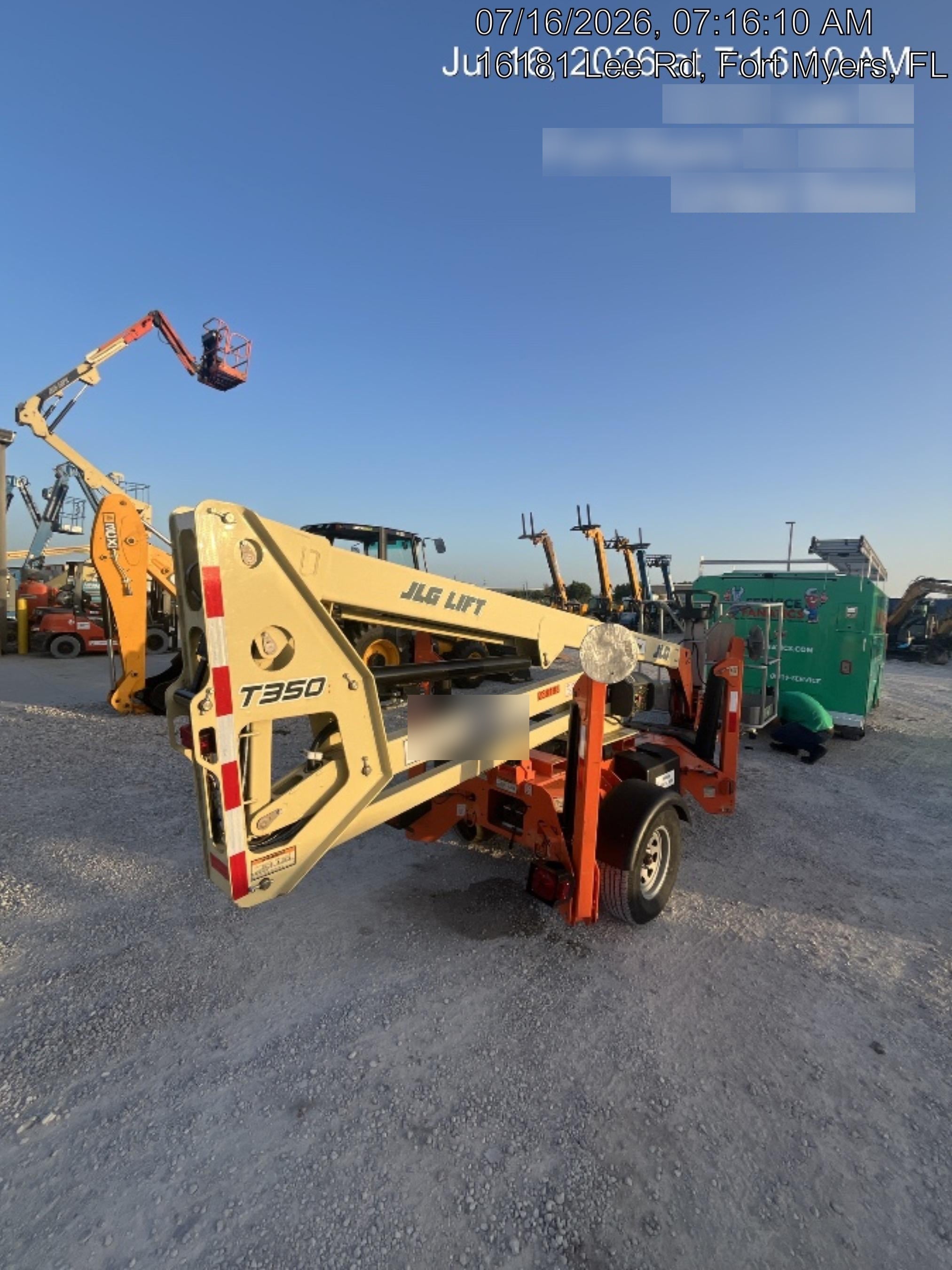 2022 JLG T350
