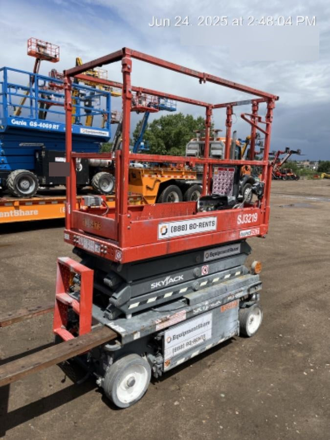 2021 SKYJACK SJ3219