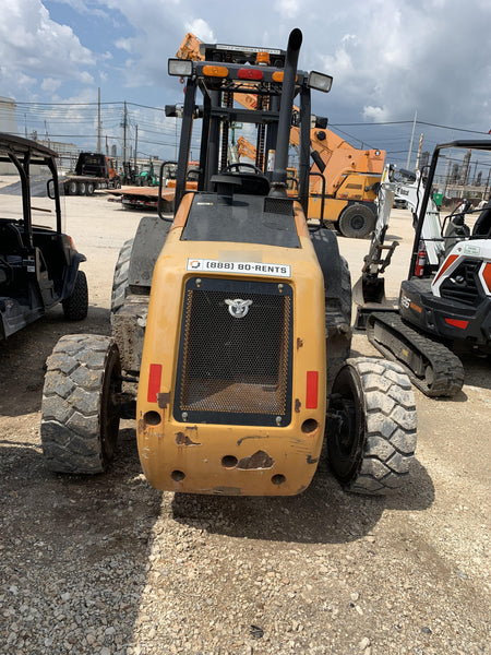 2018 CASE 588H
