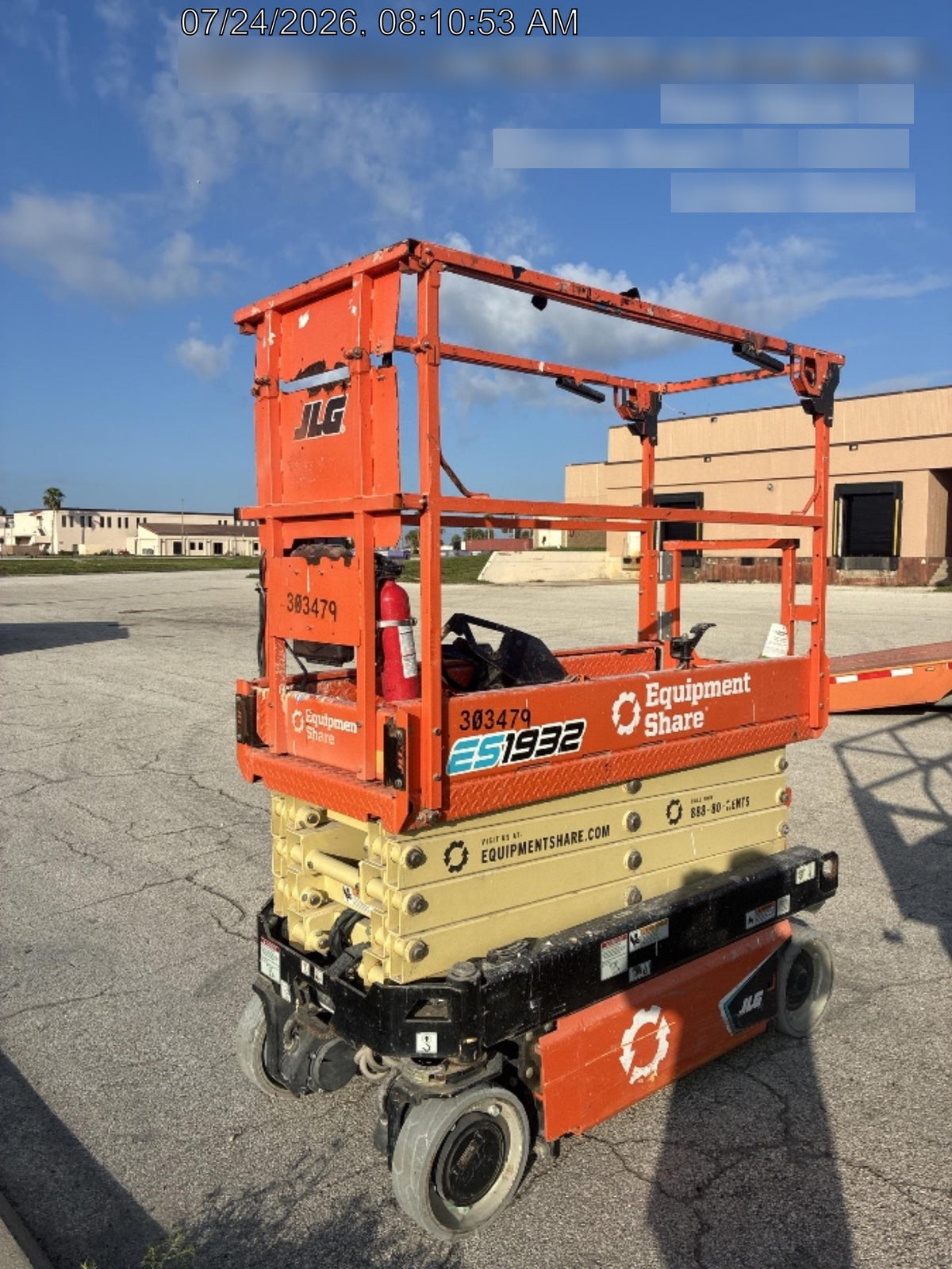 2023 JLG ES1932